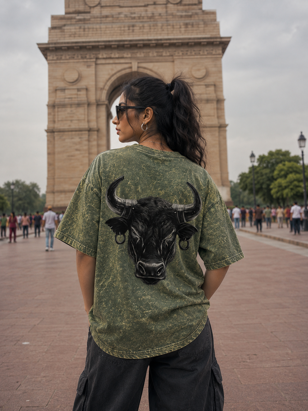 Ghamandi $herr Acid Wash T-Shirt – Black Bull Graphic | Streetwear